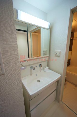 カサグランデ本町【10,000円キャッシュバック対象物件】の独立洗面台|独立洗面台で身支度をすべて済ませてしまいましょう