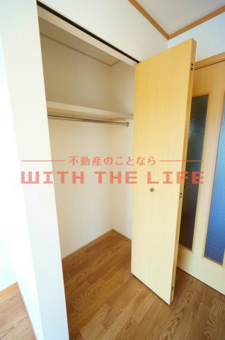 フローラ【キャッシュバック対象】の収納|ちょっとした収納スペースも充実しています