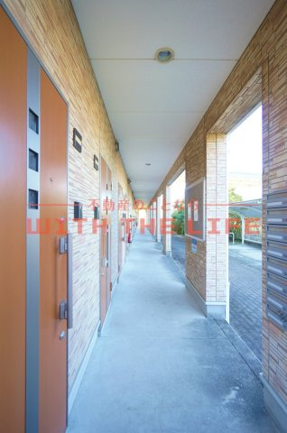 フローラ【キャッシュバック対象】のロビー|落ち着いたロビーです