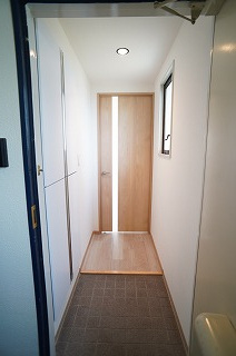 【玄関】 | エトワール | 玄関開けてDKに入るまでに扉があるのでおへやが丸見えになりません！