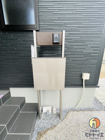 八女市馬場　新築建売住宅　2号棟のエントランス