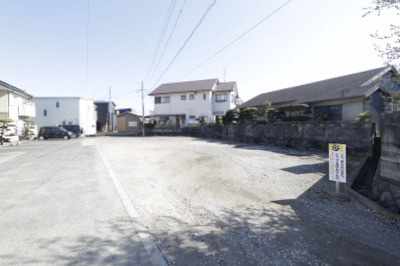 【駐車場】 | コスモハイツ弐番館 | 駐車場に車を止められます