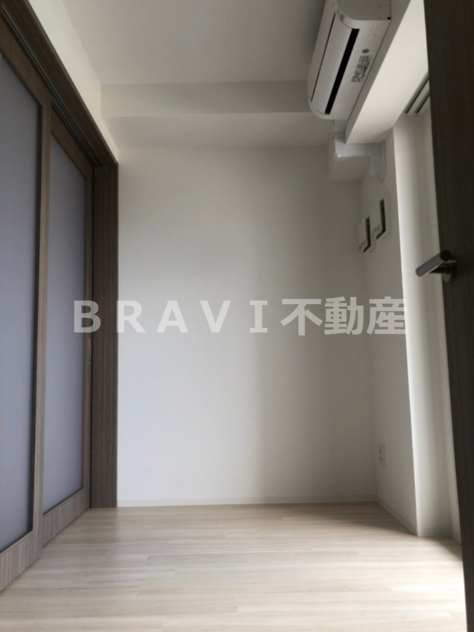 エル・セレーノ天満橋　BRAVI不動産の洋室