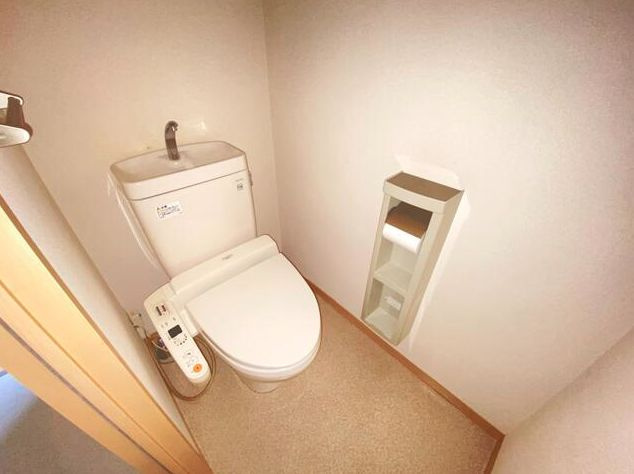 ル・クリソンテームのトイレ