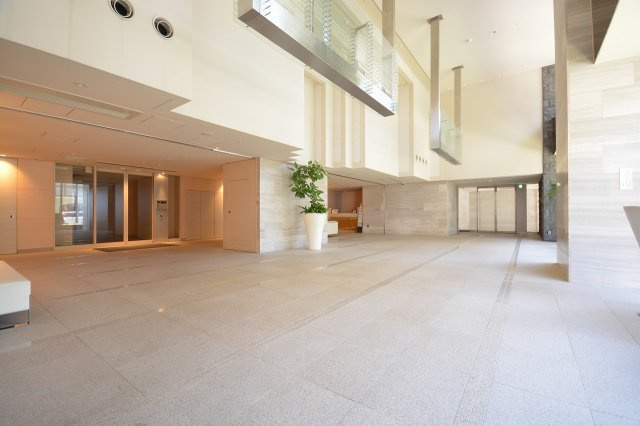 ブランズタワー南堀江のロビー