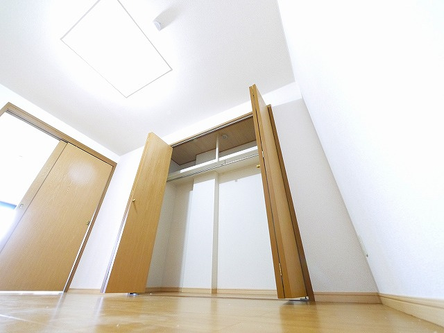 ラフィーネ生駒　（東菜畑）の収納