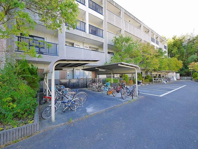 ラフィーネ生駒　（東菜畑）のその他共用部分|自転車置き場