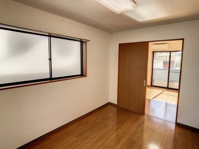 ドリームシティの居間・リビング