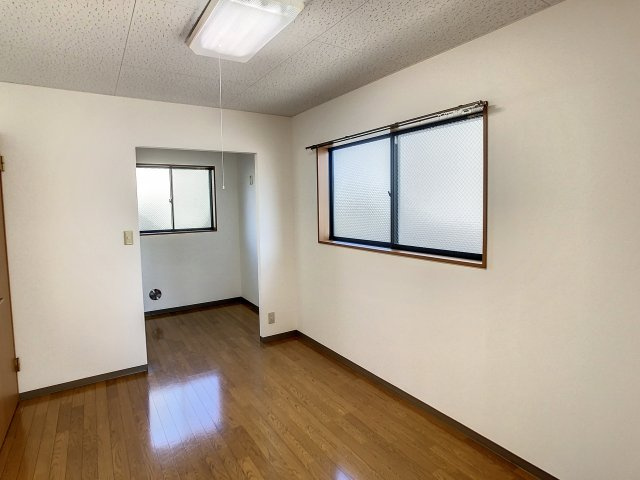 ドリームシティの居間・リビング