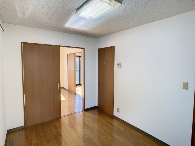 ドリームシティの居間・リビング