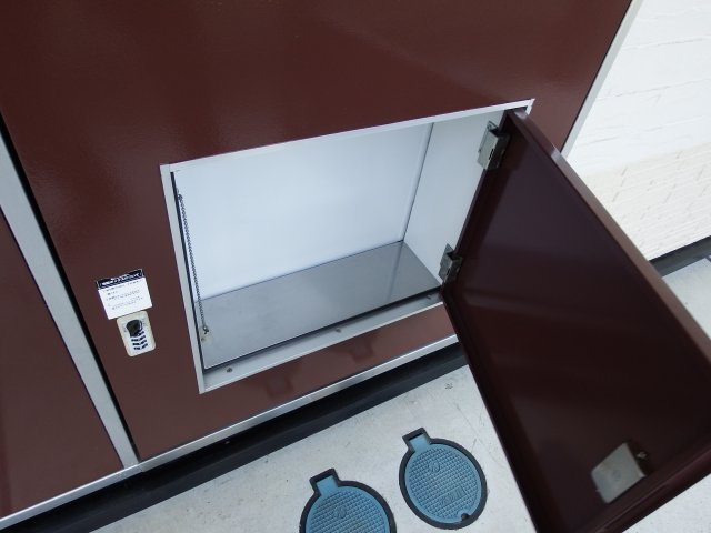 ティアラ松山のエントランス