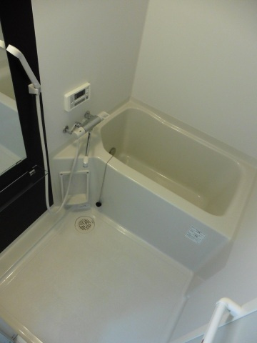 エムズコート吉田の浴室
