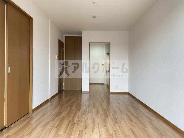 クロワールAの居間・リビング