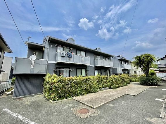 アーバンライフ津福の駐車場