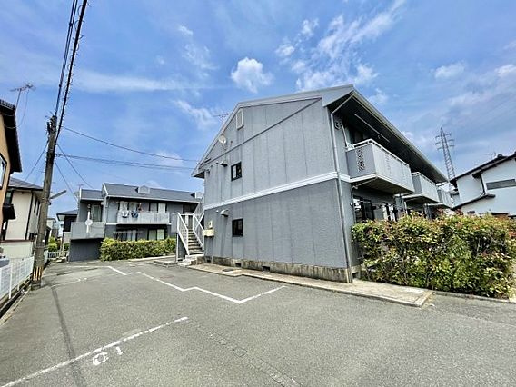 アーバンライフ津福の駐車場
