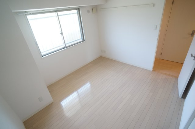 メイプルコート宝塚の寝室