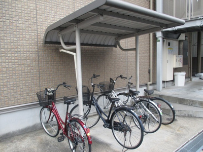 【その他】 | クレール豊里 | 自転車置き場です