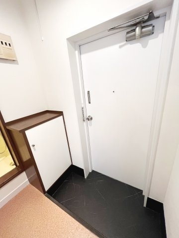 福寿ビルの玄関|玄関