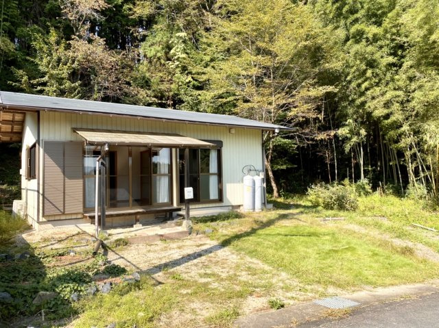 藤平屋貸家