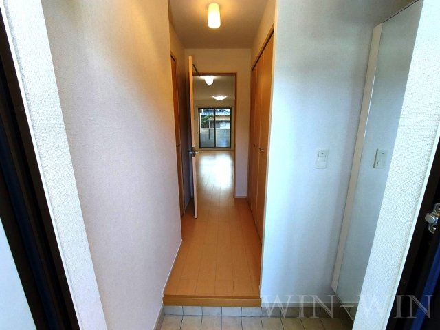 ベル・ソレイユKの玄関