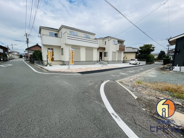 新築住宅)グランファーレ八女新庄の前面道路含む現地写真