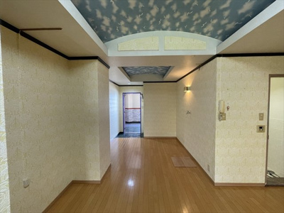 【内装】 | アルファビル