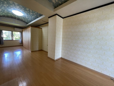 【内装】 | アルファビル