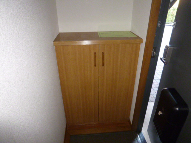 ハーモニーハイツＡの玄関