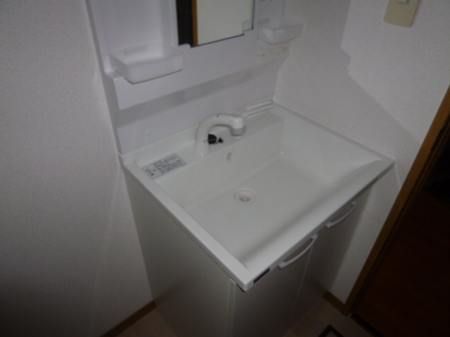 ハーモニーハイツＡの洗面所|洗髪洗面化粧台