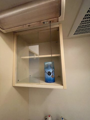 【収納】 | ベストレジデンス上新庄 | キッチンの上にある収納です