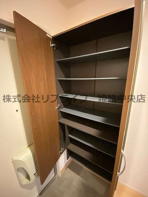Placido　Aの収納