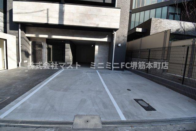 ララグランツ難波の駐車場