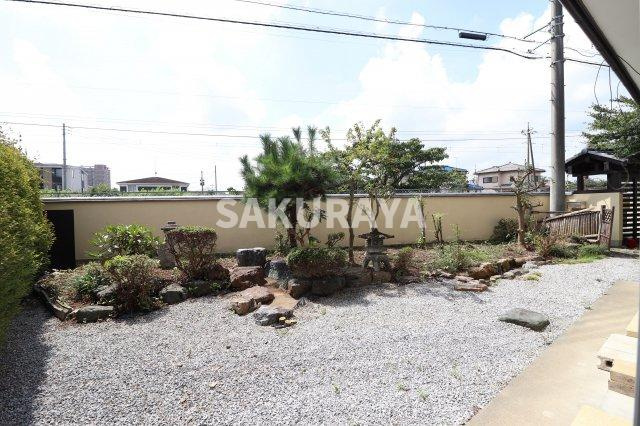 青木方貸家（五十部町）の庭|2022年撮影。現況と異なる場合がございます。