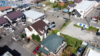 【外観】 | 閑静な住宅街に建つ外観が綺麗な中古戸建です。