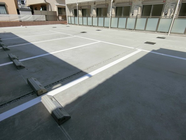 パルティータの駐車場