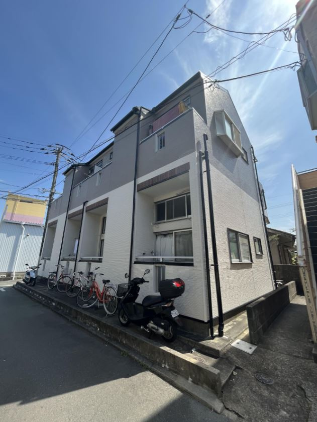 シャルム諏訪野のエントランス