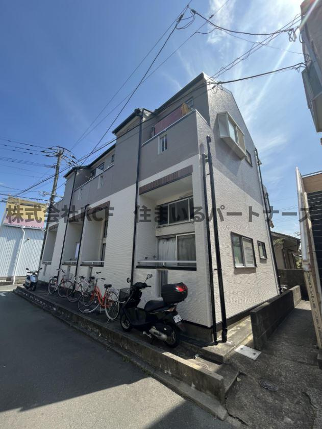 シャルム諏訪野のエントランス