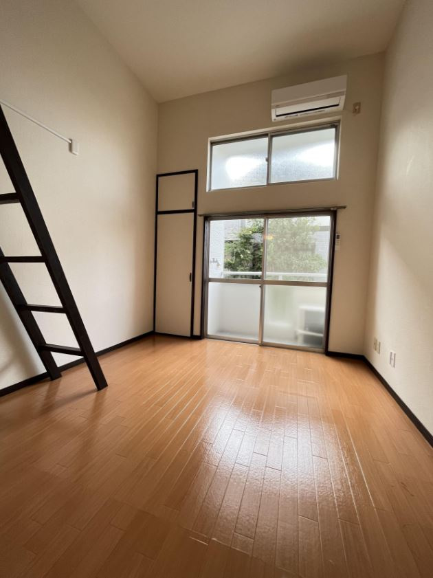 シャルム諏訪野の居間・リビング|使いやすい居間です