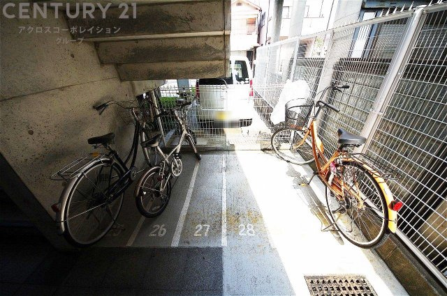 阪急武庫之荘駅へは自転車利用かバス便利用がお勧めです。
