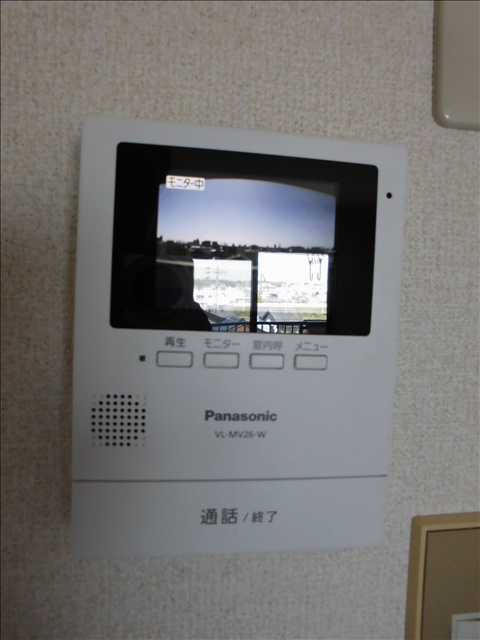 メゾン鶴里のセキュリティ|カラーモニター付きインターホンです☆