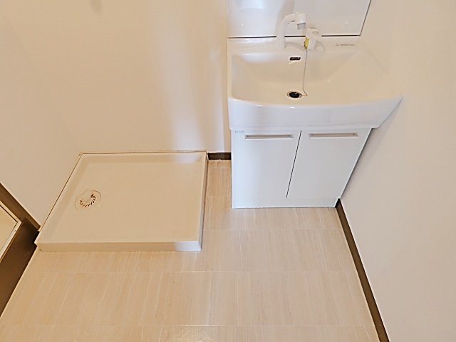 リバーサイド雅の洗面所|コンパクトで使いやすい洗面所