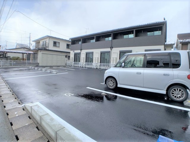 39house向中野の駐車場
