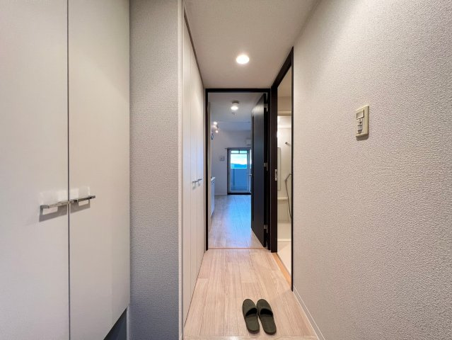 アーバンフラッツ上町の玄関