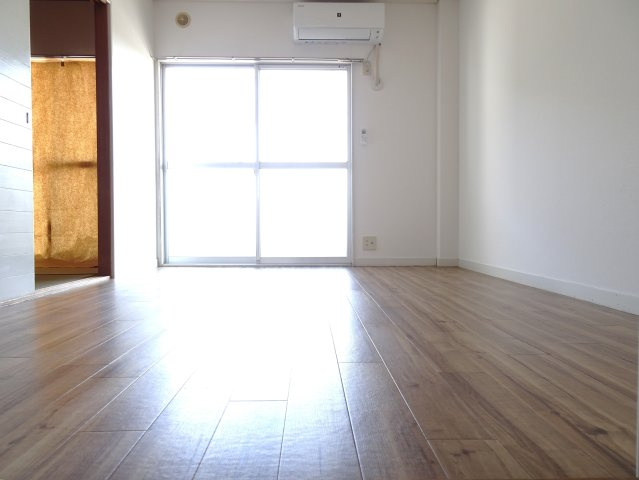 リバティはやの　Aの洋室