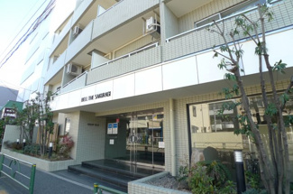 お洒落な白のタイル張り