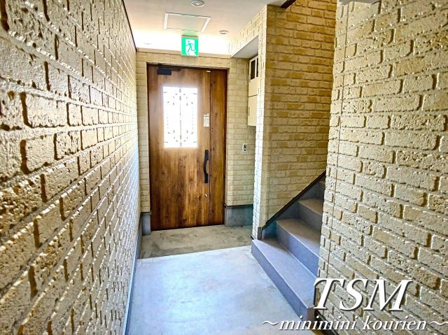 Ｆ８石津のエントランス