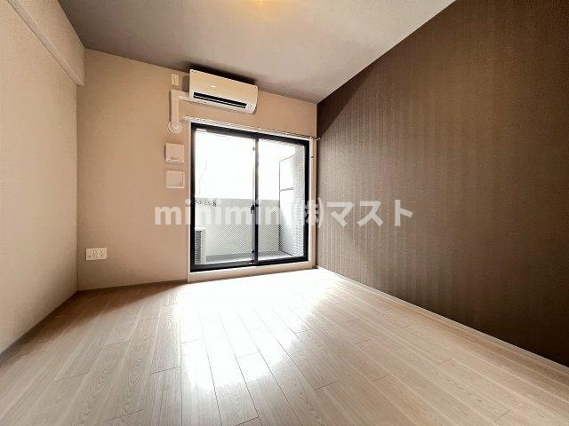 ファーストフィオーレ難波クレシアの居間・リビング