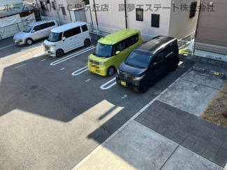 【駐車場】