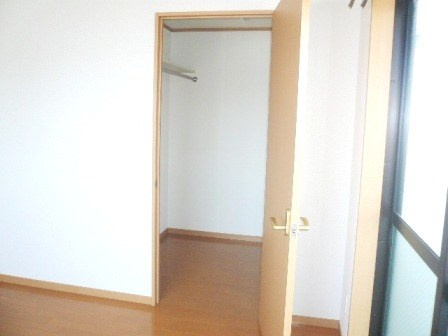 サンフィールドⅡ【キャッシュバック対象物件】の収納|収納豊富です