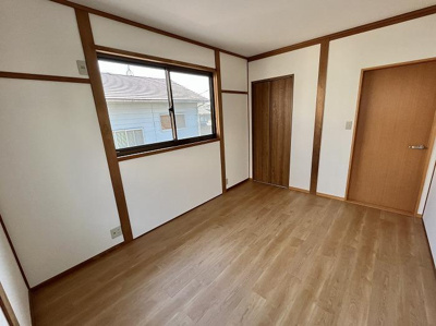 【洋室】 | 北区平野 | 【2階・南東側洋室】約6帖のお部屋です♪お子様のお部屋にいかがでしょう♪